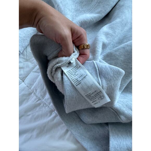 Abercrombie & Fitch Oversized Slouchy Bedford Off the Shoulder Crew Neck Small - Picture 5 of 5